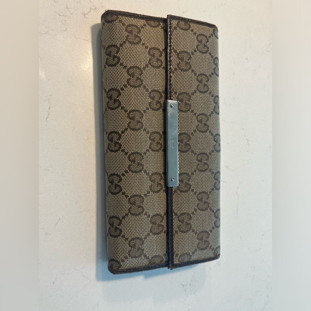Authentic GUCCI wallet GG pattern beige canvas